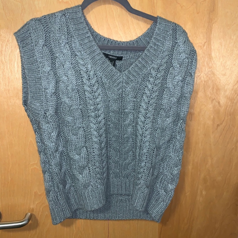 Sweater vest